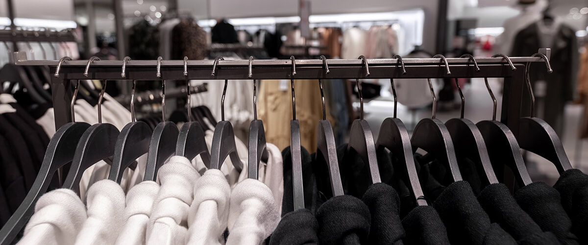 Как открыть шоурум одежды в торговом центре